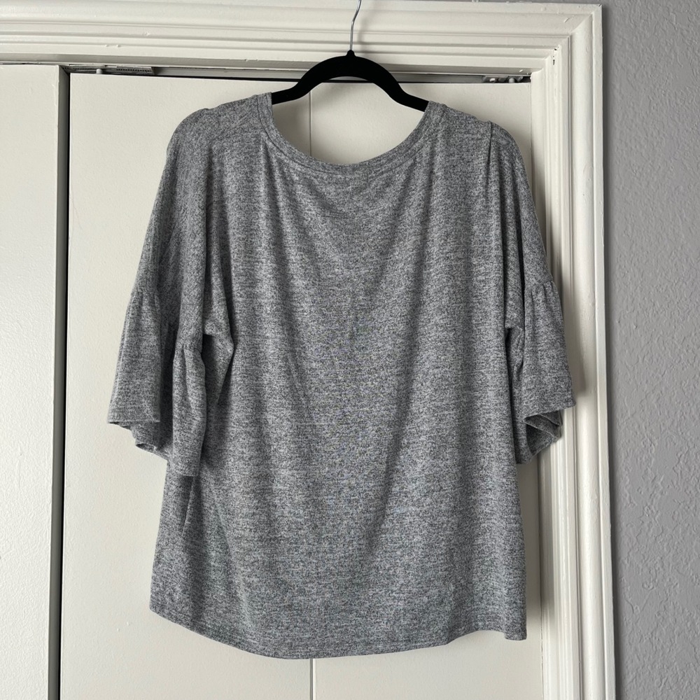 Gap Gray Knit Top‎ Bell Sleeve Casual Comfy Everyday Relaxed Fit Medium